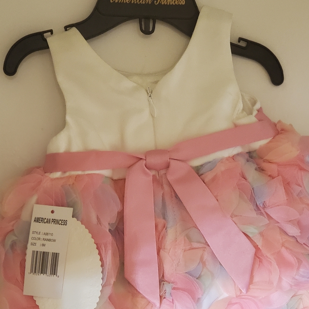 Dress - Picture 2 of 2